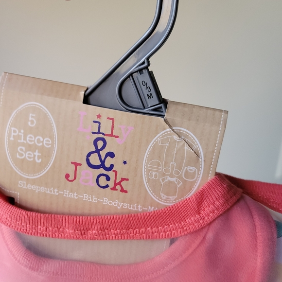 NEW 5 Piece Baby Gift Set 0-3 Months - Picture 2 of 10